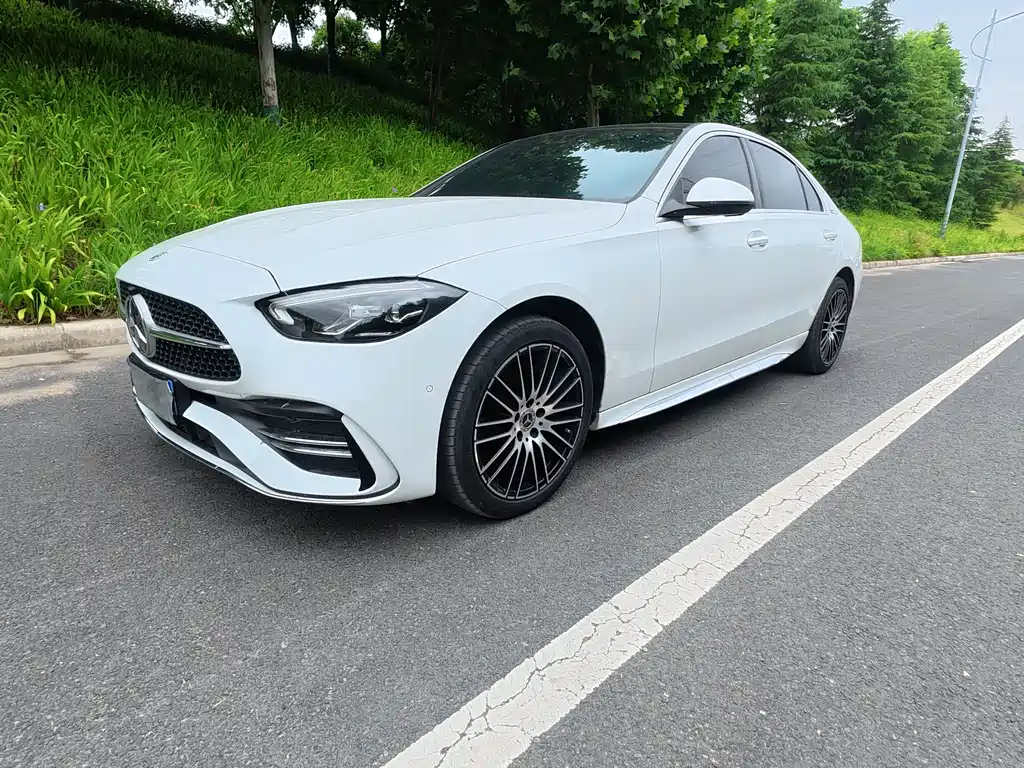 Mercedes-Benz C-Class 2022