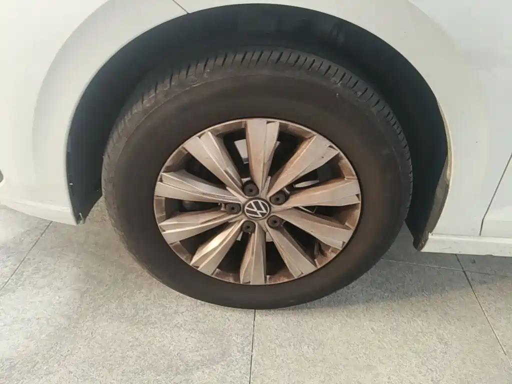 Volkswagen Lavida — миниатюра 23