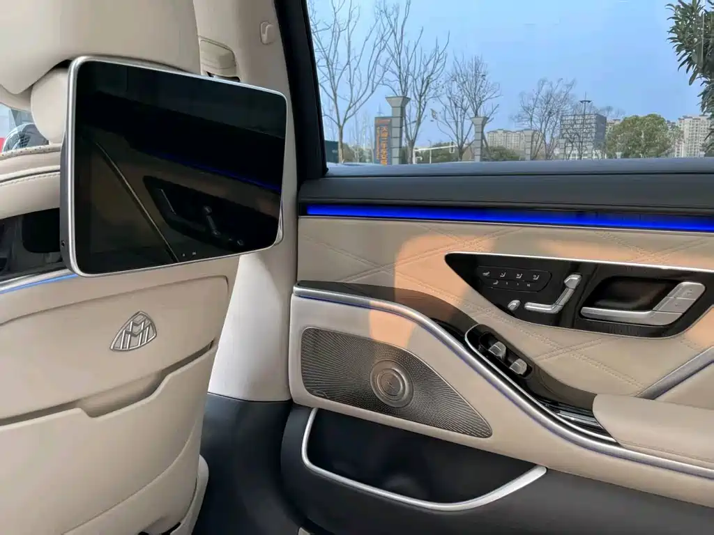 Mercedes-Benz S-Class — миниатюра 8