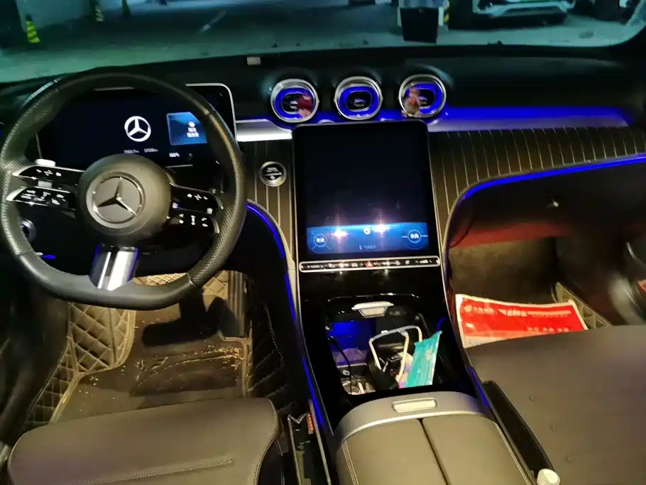 Mercedes-Benz C-Class — миниатюра 12