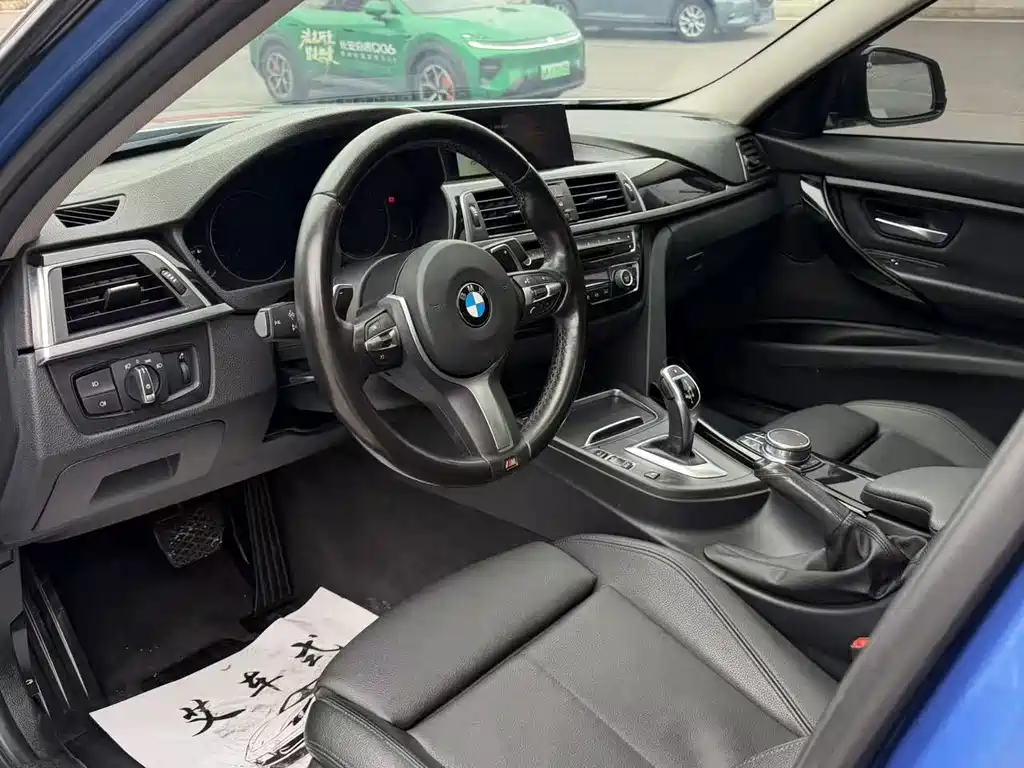 BMW 3 Series — миниатюра 8