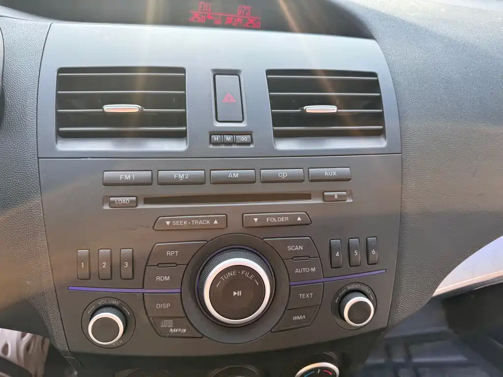 Mazda 3 Xingcheng — миниатюра 13
