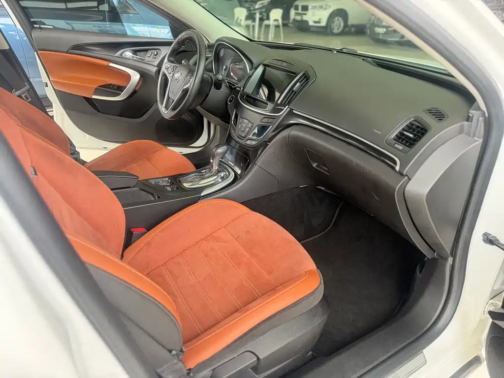 Buick Regal 2015 1.6T Elite