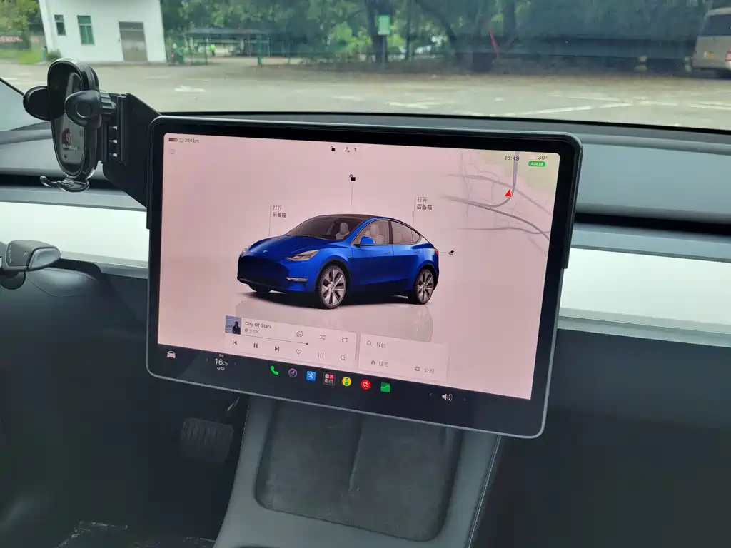 Tesla Model Y — миниатюра 23