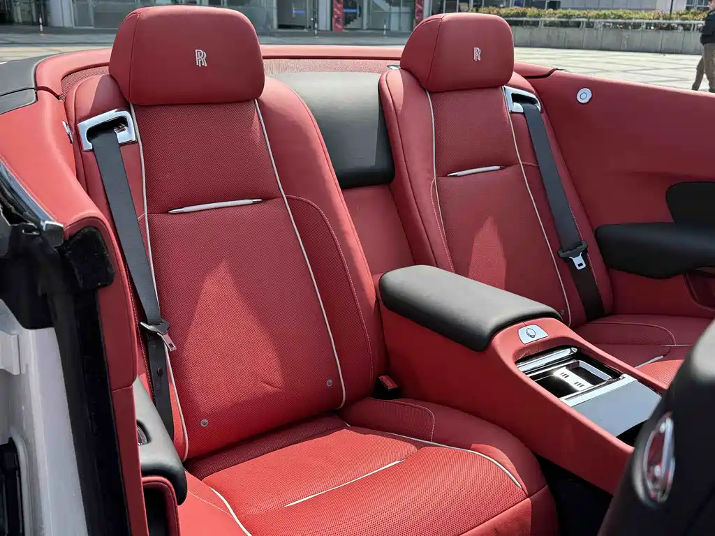 Rolls-Royce Dawn — миниатюра 9