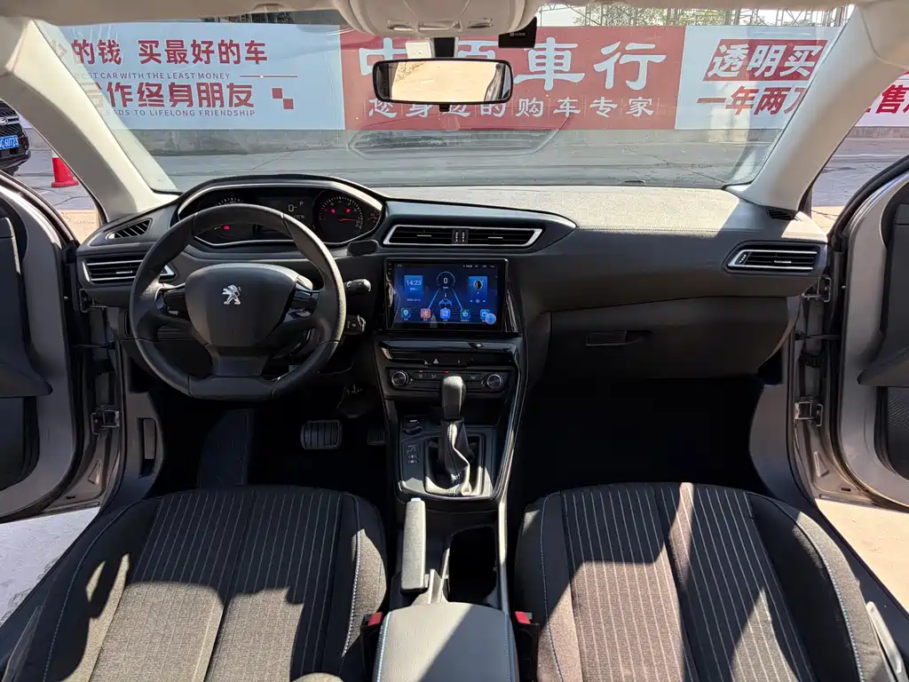 Peugeot 308 — миниатюра 8