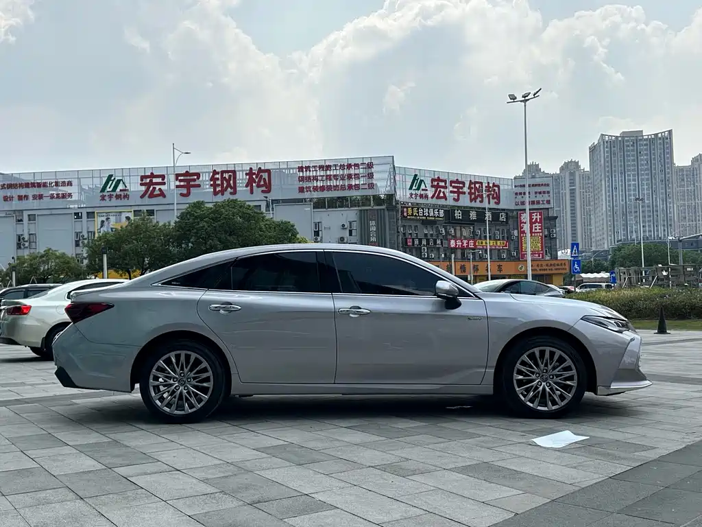 Toyota Avalon — миниатюра 5