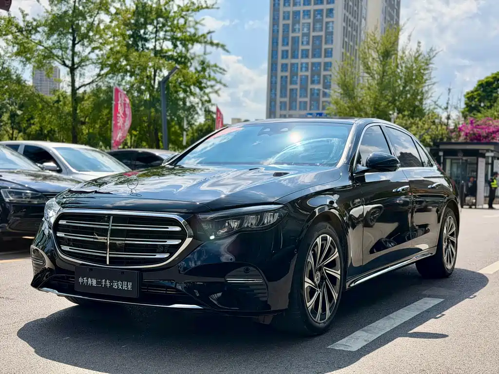 Mercedes-Benz E-Class E 2024 E 300 L Luxury