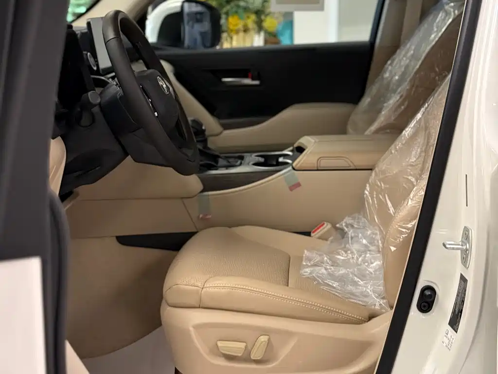 Toyota Land Cruiser LC300 2024 4.0L