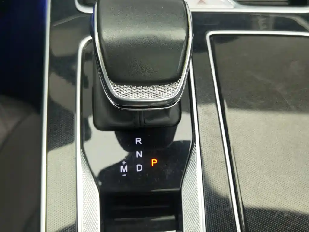 Hongqi Hongqi HS5 — миниатюра 13