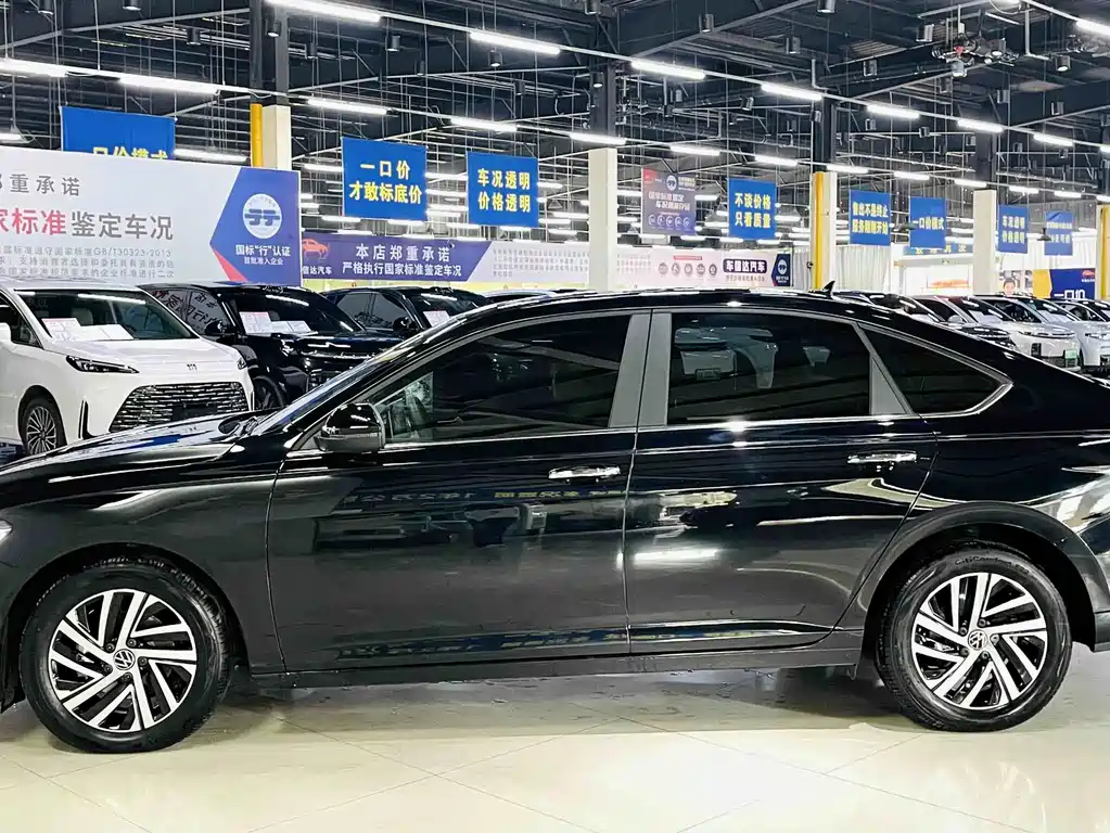 Volkswagen Lavida — миниатюра 7