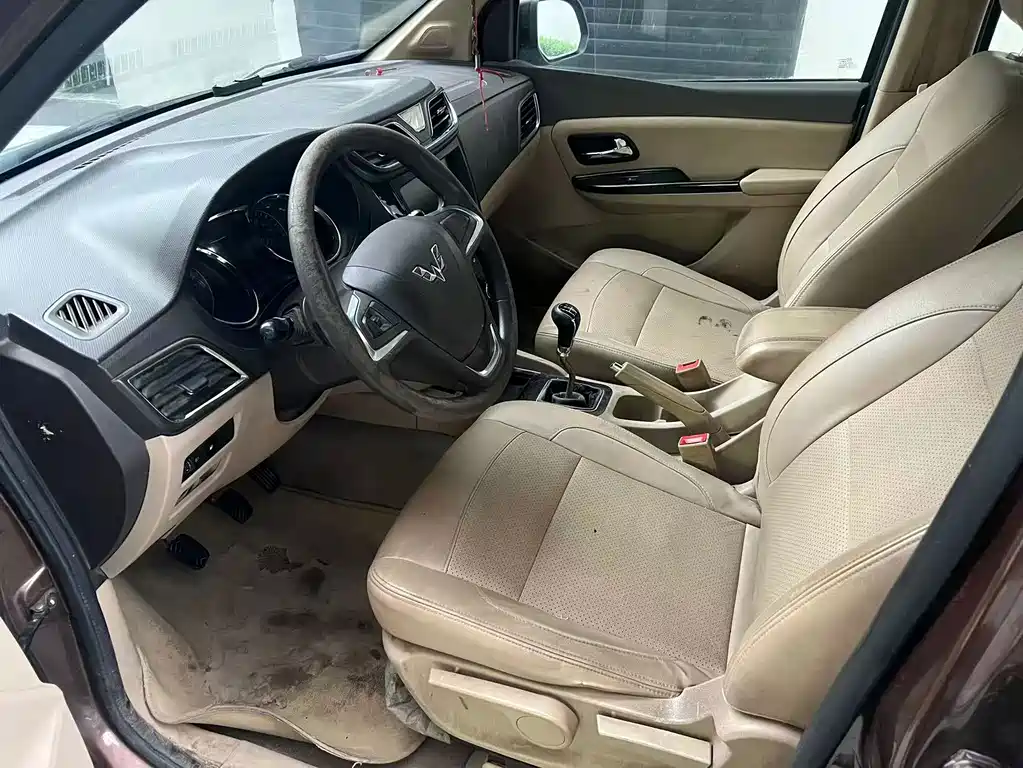 Wuling Hongguang — миниатюра 4
