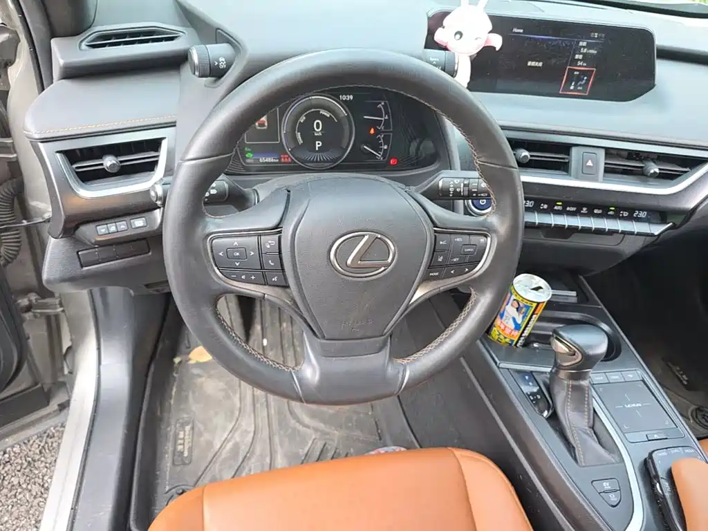 Lexus UX — миниатюра 11