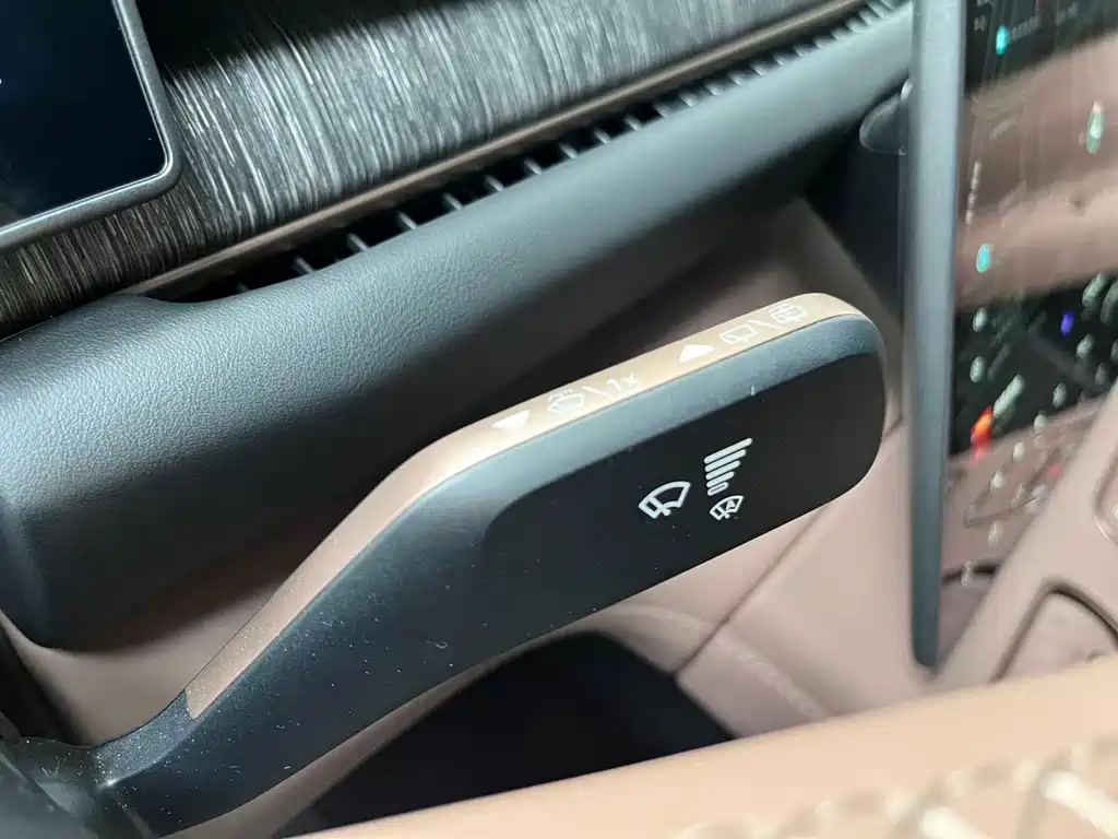 NIO ES6 — миниатюра 7