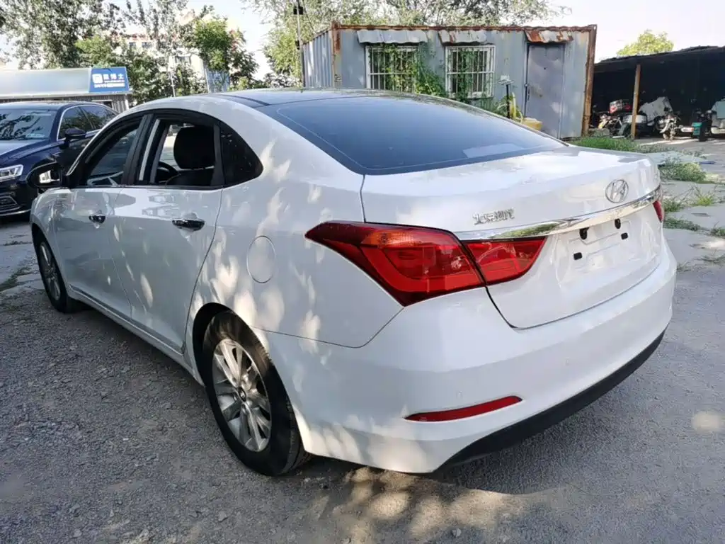 Hyundai Mistra — миниатюра 5