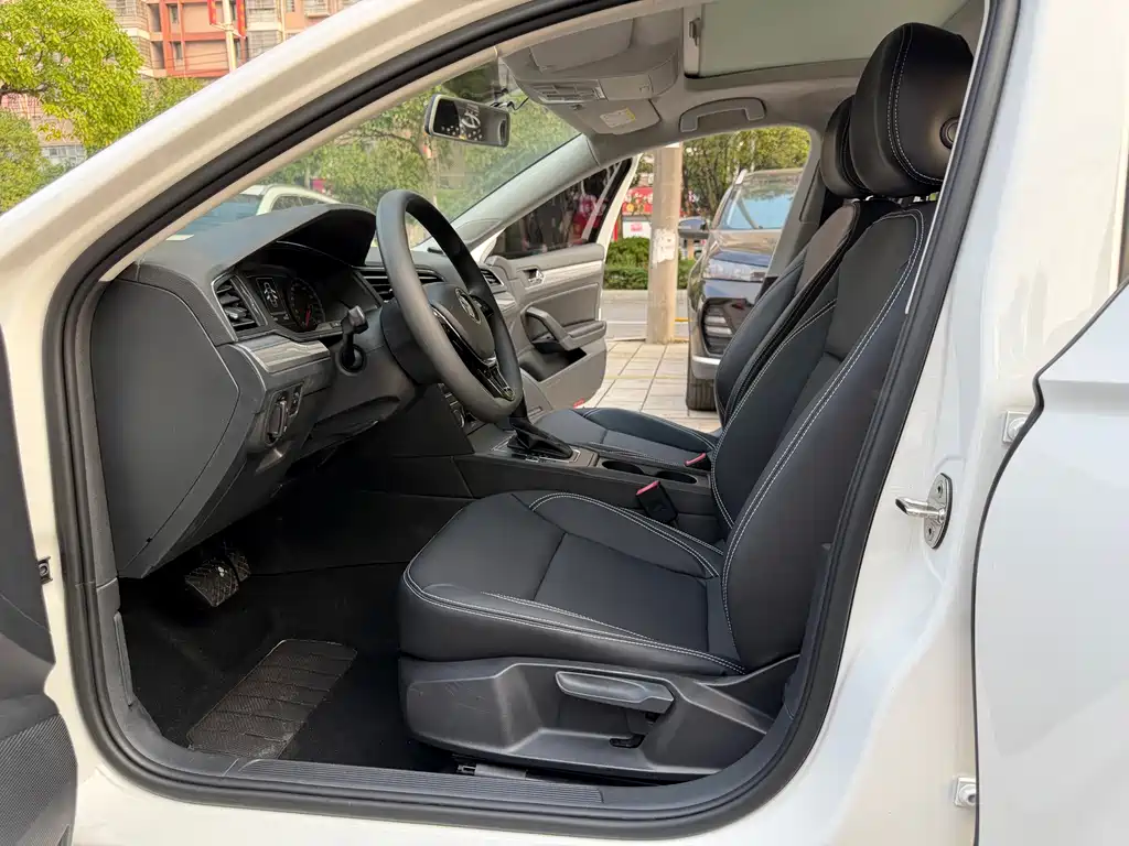 Volkswagen Lamando — миниатюра 4