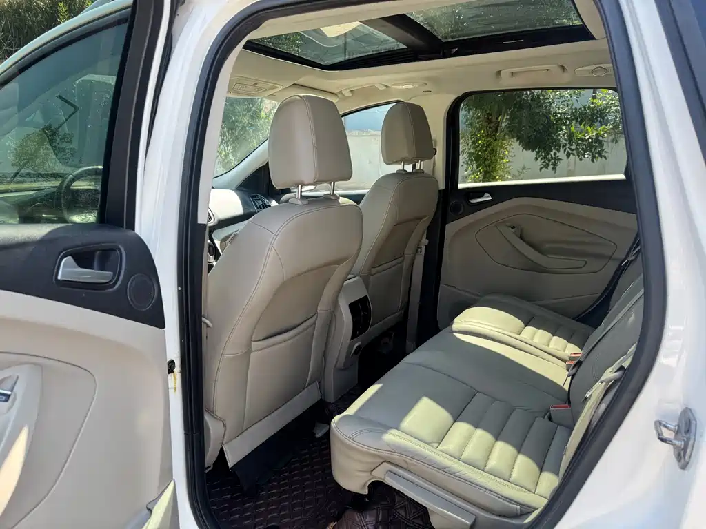 Ford Kuga — миниатюра 6