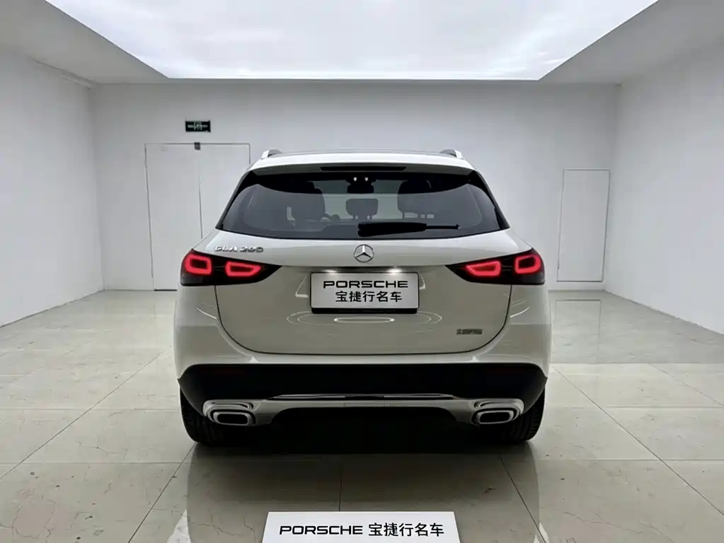 Mercedes-Benz GLA — миниатюра 5