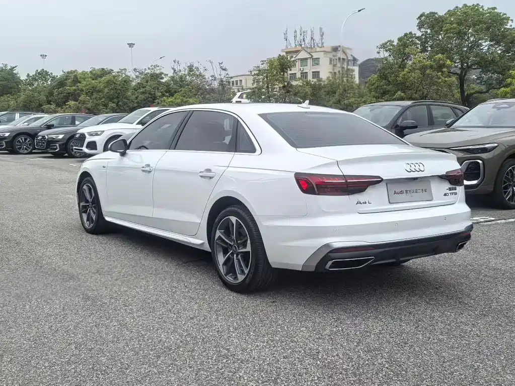 Audi A4L — миниатюра 3