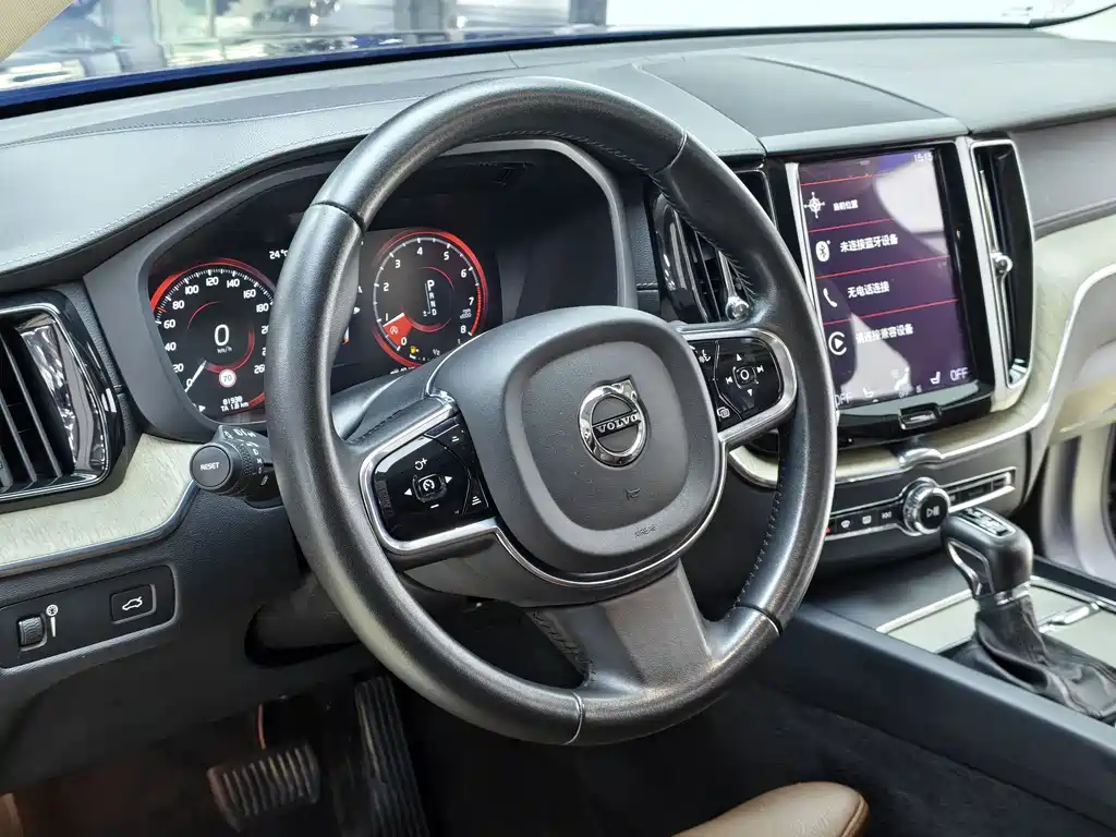 Volvo XC60 — миниатюра 13