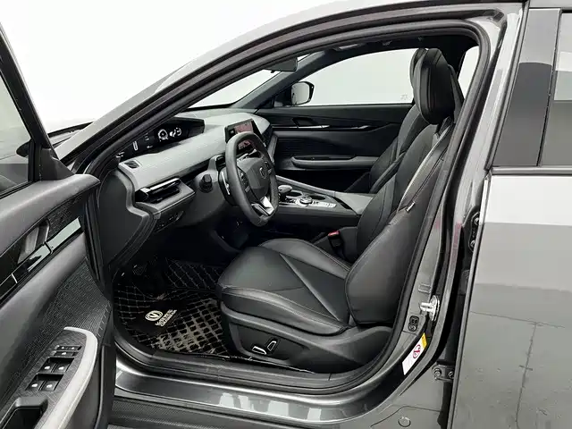 Changan UNI-V — миниатюра 3