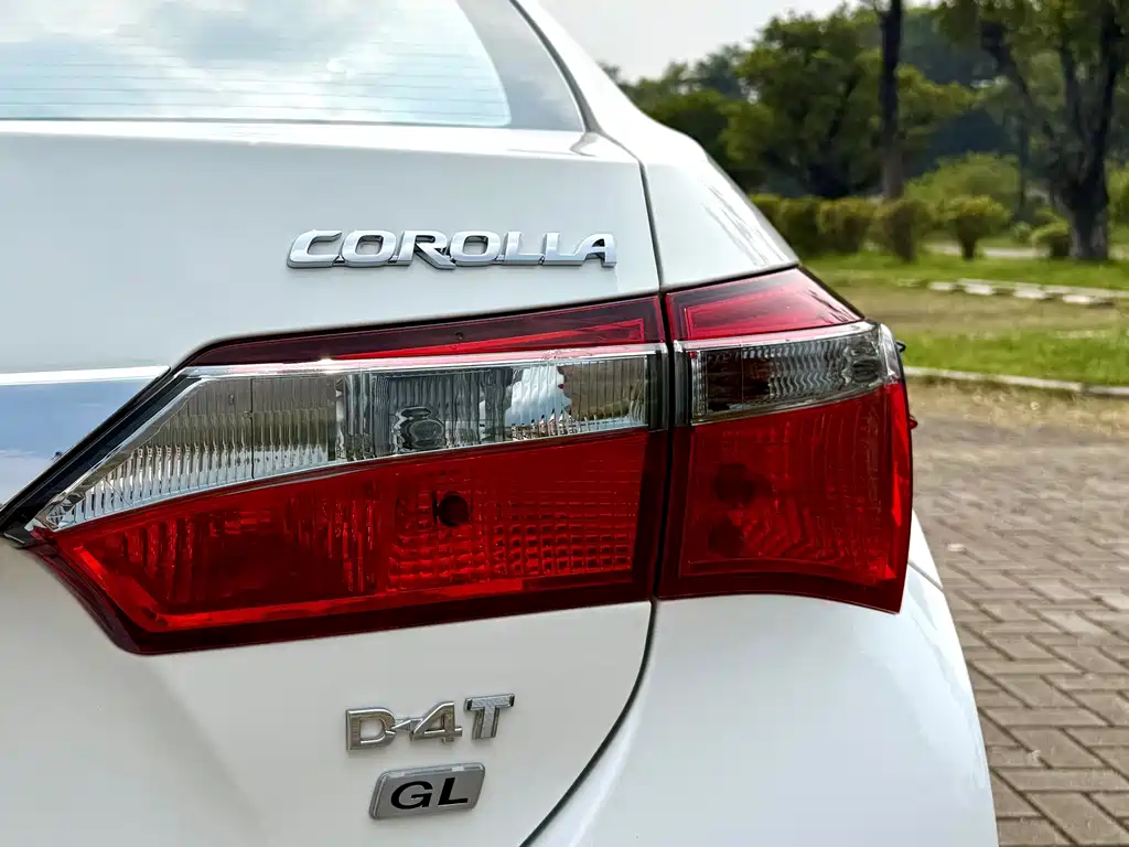 Toyota Corolla — миниатюра 18