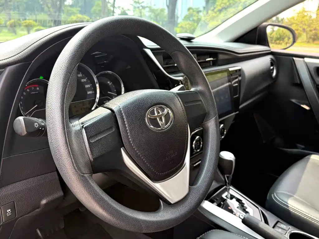 Toyota Corolla — миниатюра 10