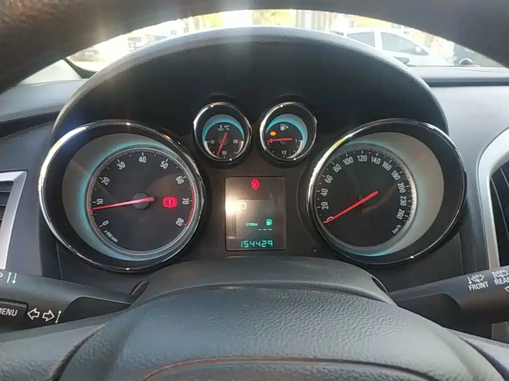 Buick Excelle — миниатюра 12