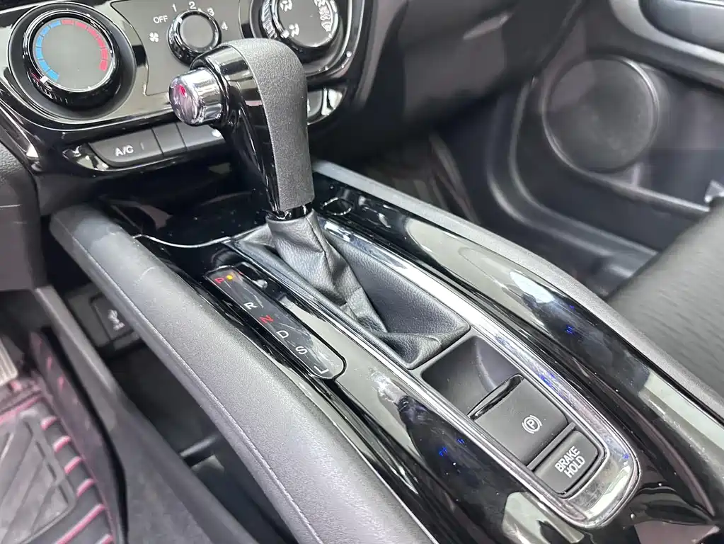 Honda Vezel — миниатюра 13