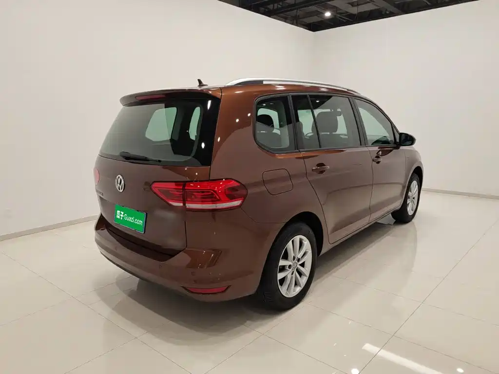 Volkswagen Touran — миниатюра 4