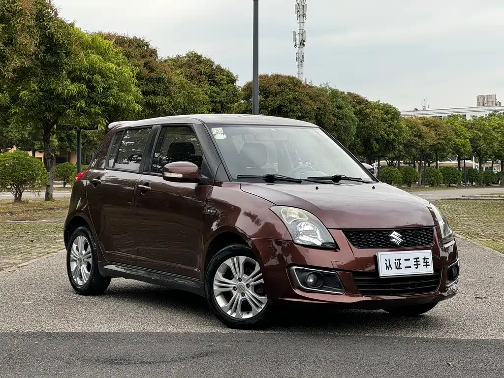SUZUKI SWIFT