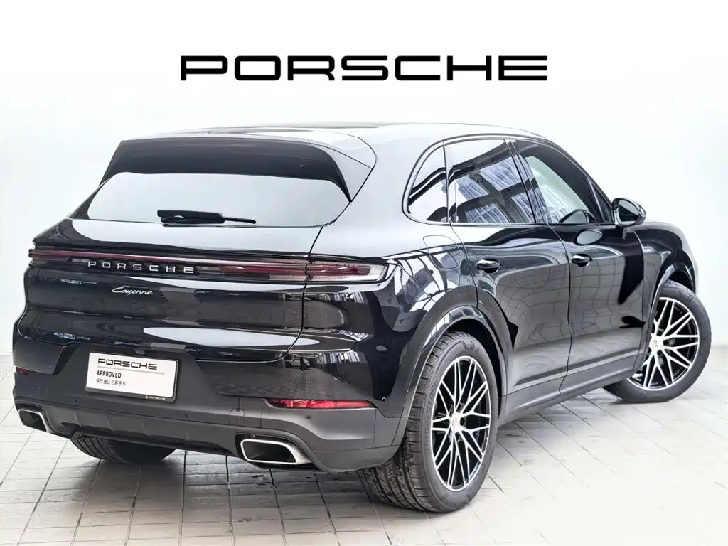 Porsche Cayenne — миниатюра 7