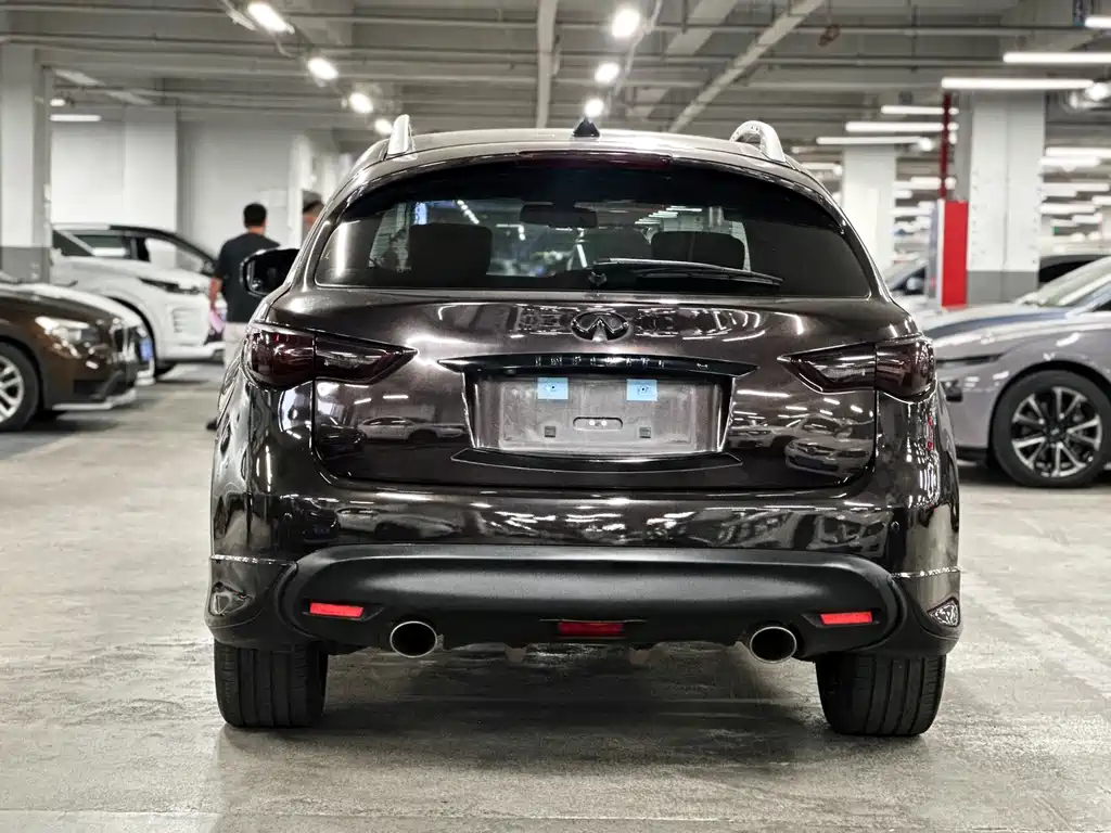 Infiniti FX — миниатюра 7