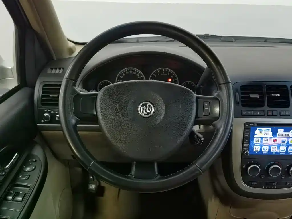 Buick GL8 — миниатюра 11