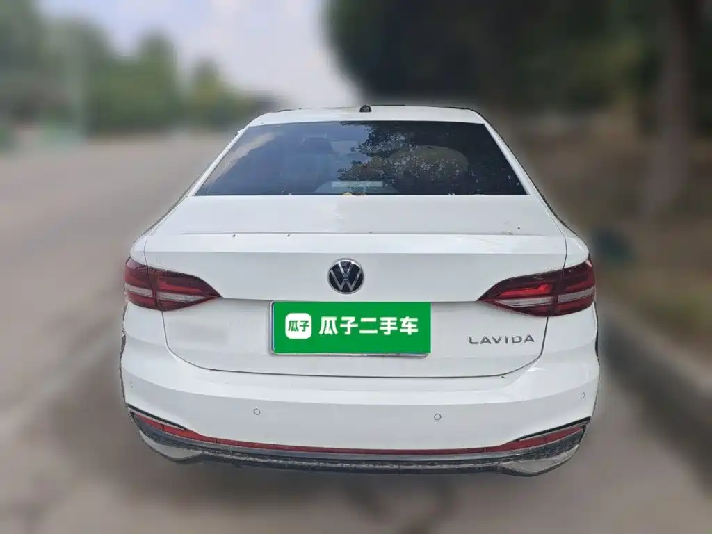 Volkswagen Lavida — миниатюра 3