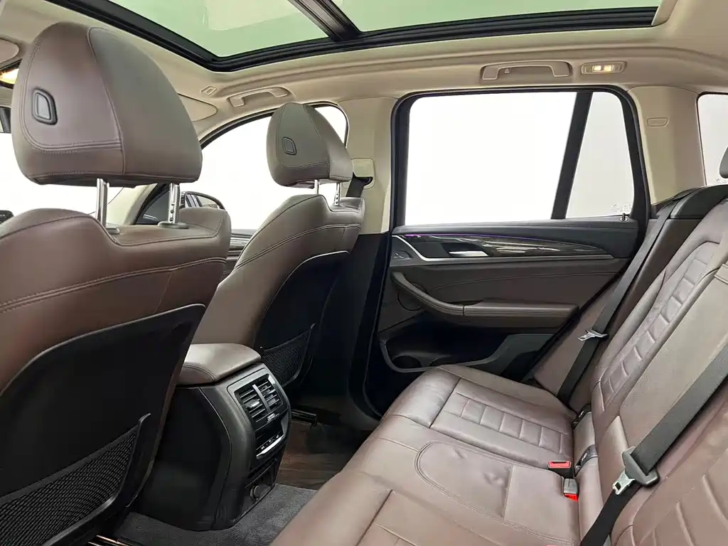 BMW X3 — миниатюра 21