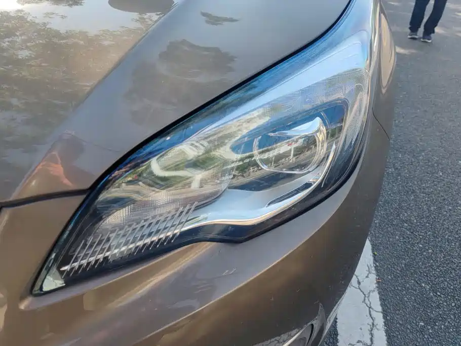 Buick Envision Plus — миниатюра 5