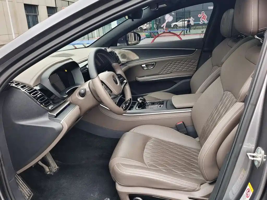 BYD Han 2024 DM-i 121KM Premium