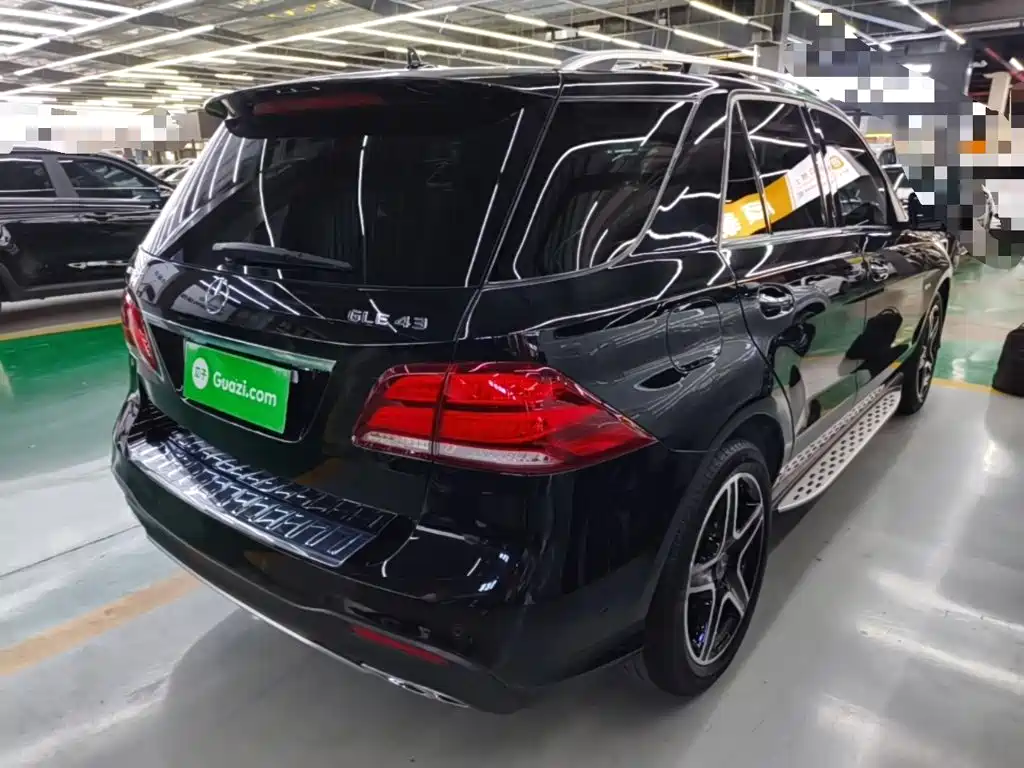 Mercedes-Benz GLE AMG — миниатюра 7