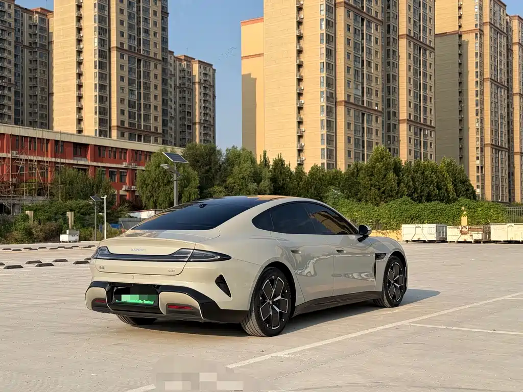 Xiaomi SU7 — миниатюра 9
