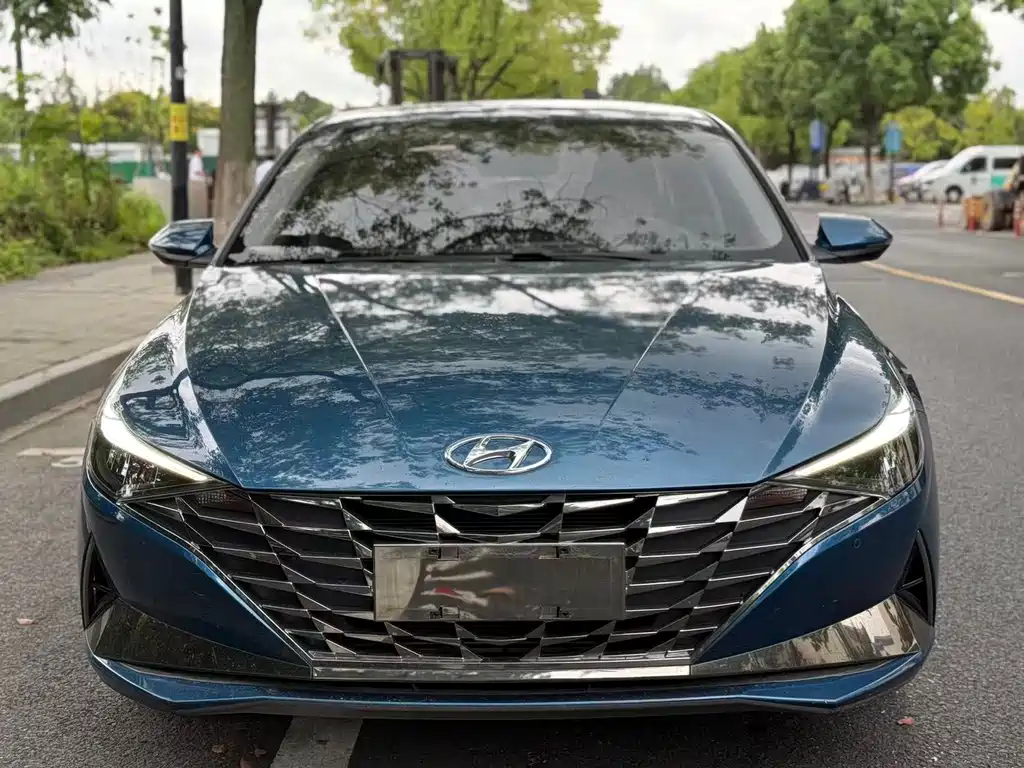 Hyundai Elantra — миниатюра 2