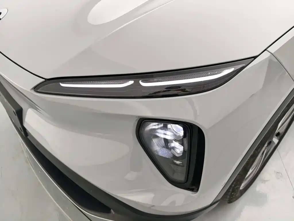 NIO ES6 — миниатюра 21