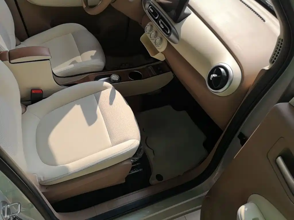 Wuling MINIEV — миниатюра 25