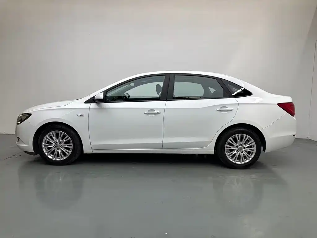 Buick Excelle — миниатюра 3