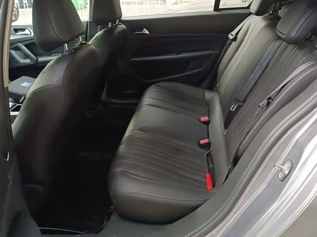 Peugeot 408 — миниатюра 17