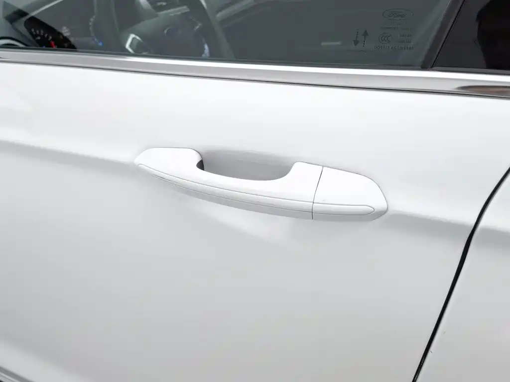 Ford Mondeo — миниатюра 18