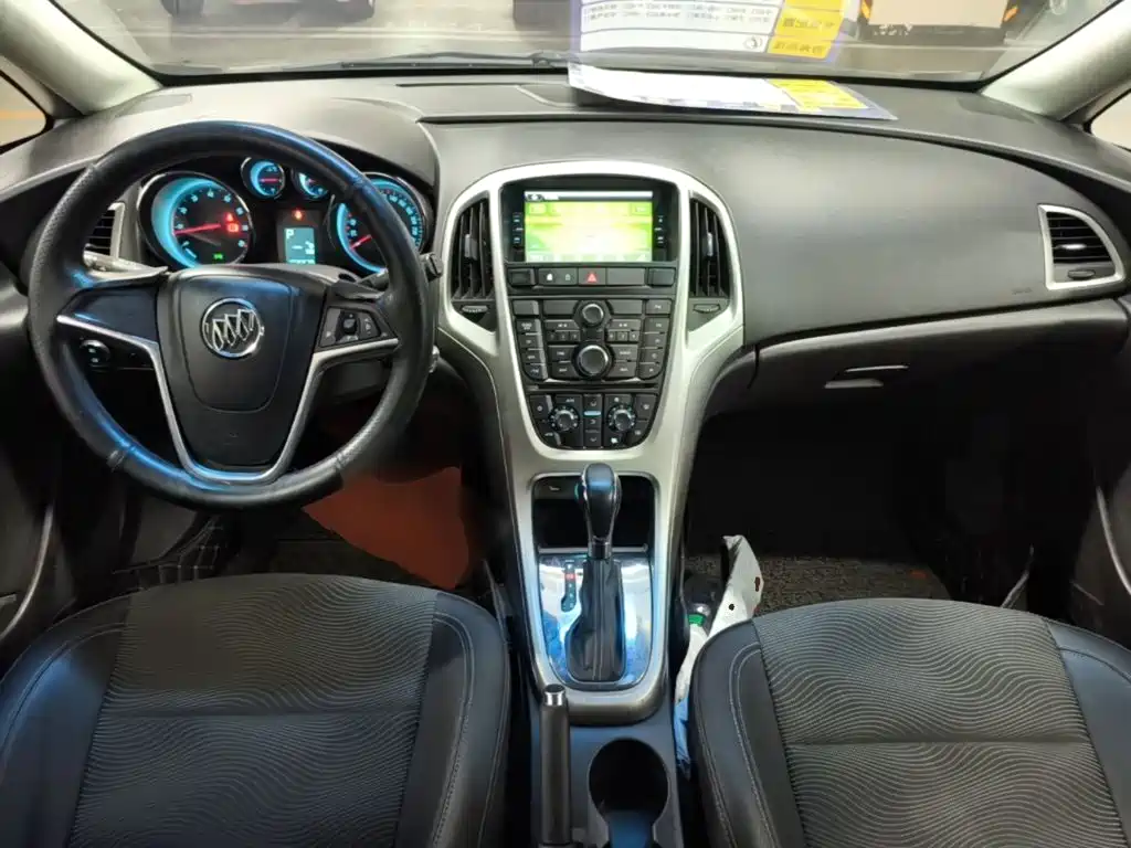 Buick Excelle — миниатюра 10