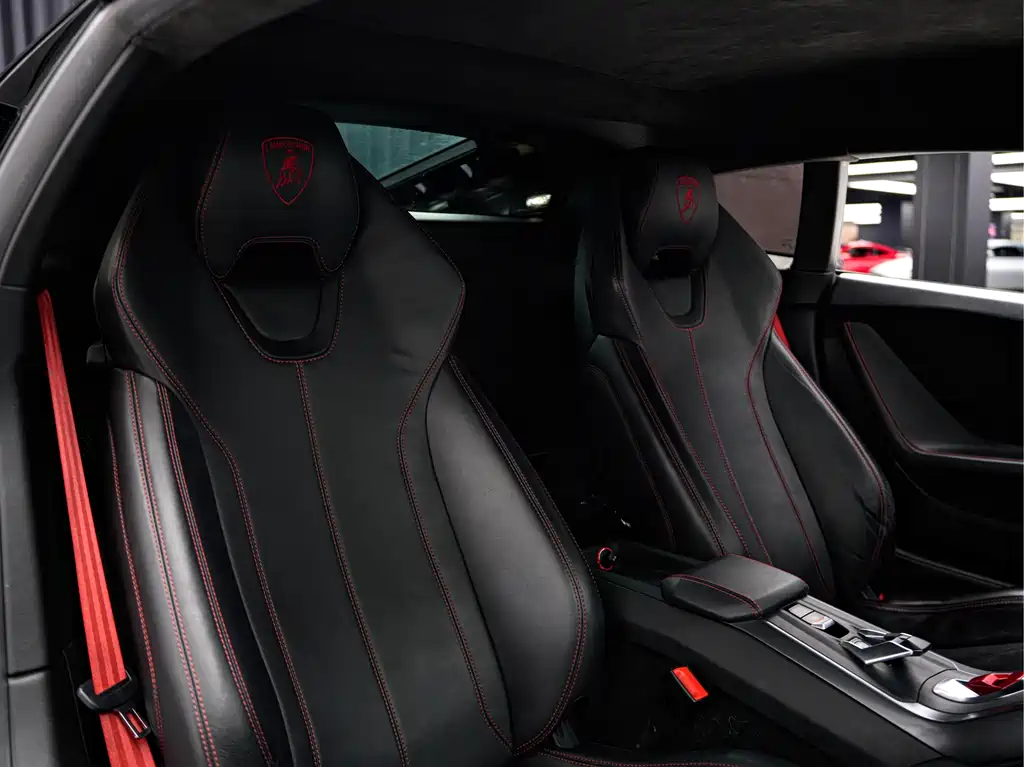 LAMBORGHINI HURACÁN