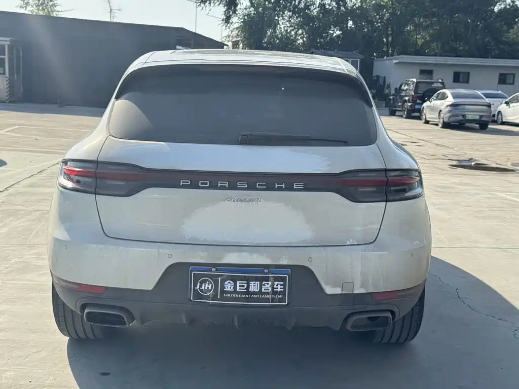 Porsche Macan — миниатюра 9