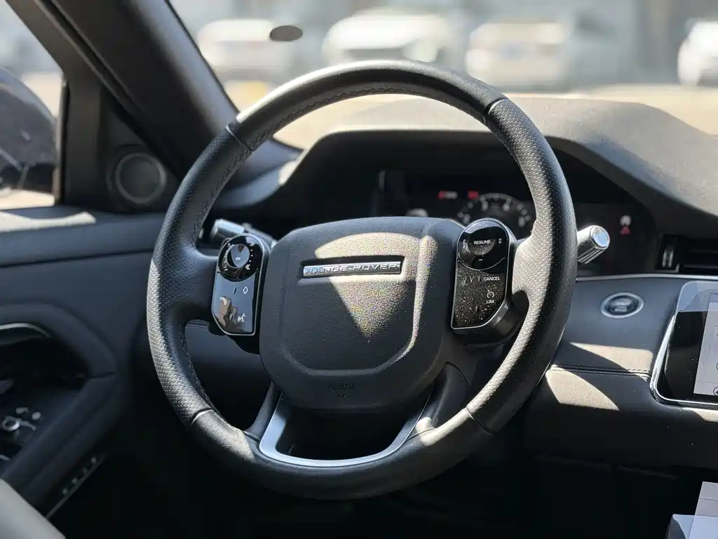 Land Rover Evoque — миниатюра 6